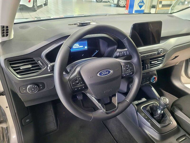 Ford Focus Cool & Connect