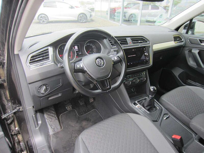 Volkswagen Tiguan Comfortline BMT AHK/Sitzhzg/PDC