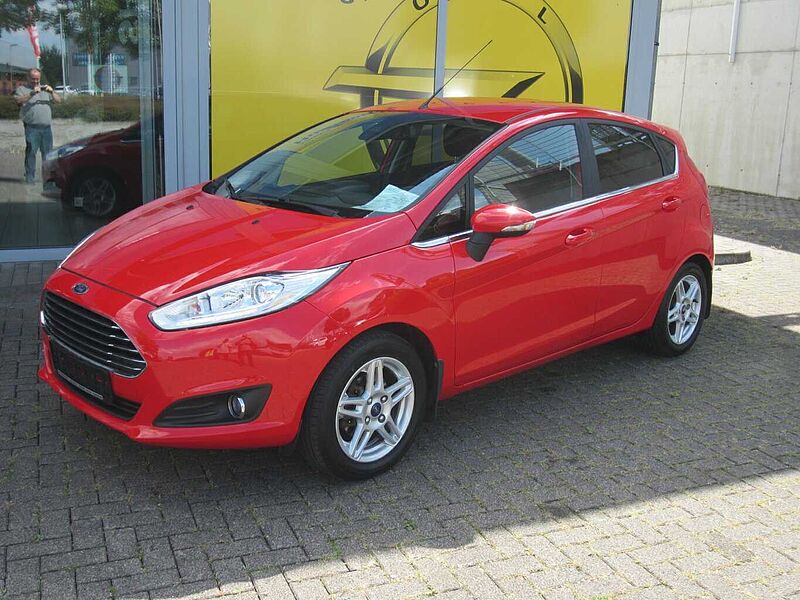 Ford Fiesta Titanium Navi Sony/beh WSS/Easy Driver 2