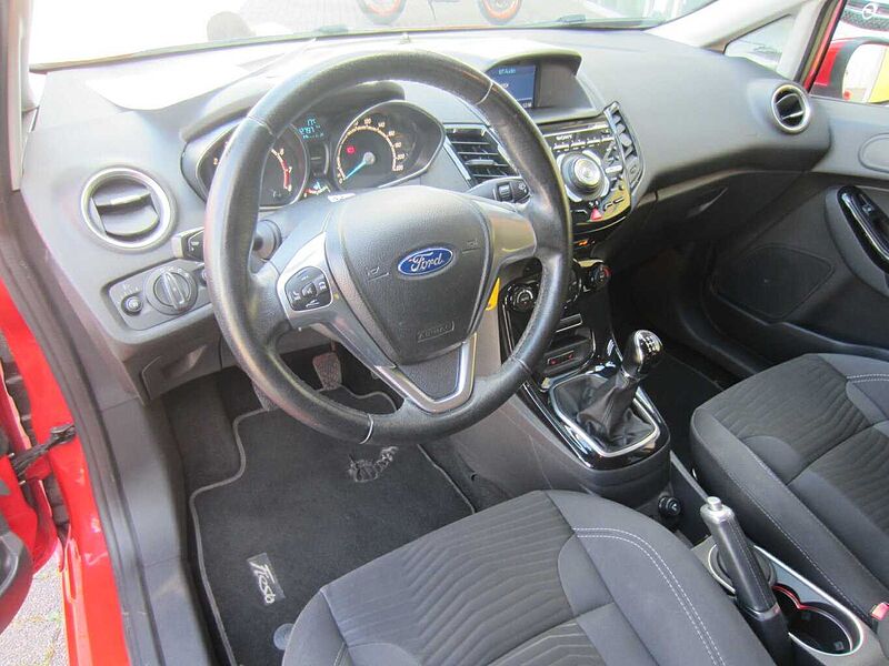 Ford Fiesta Titanium Navi Sony/beh WSS/Easy Driver 2