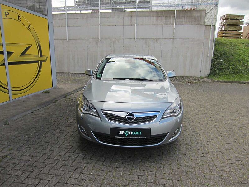 Opel Astra 150 Jahre Opel Xenon/PDC/Sitzhzg/1.Hand