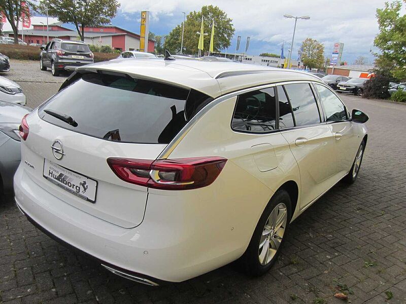 Opel Insignia 2.0D Elegance AHK/Matrix-LED/Navi Pro