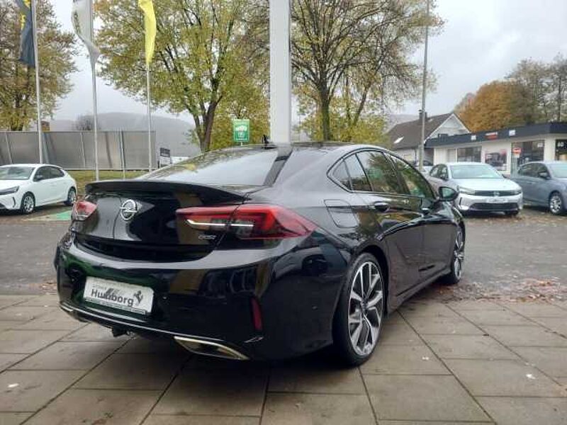 Opel Insignia 2,0 SHT GSi 4x4 HUD El. Fondsitzverst. Navi Leder Memory Sitze Massagesitze LED