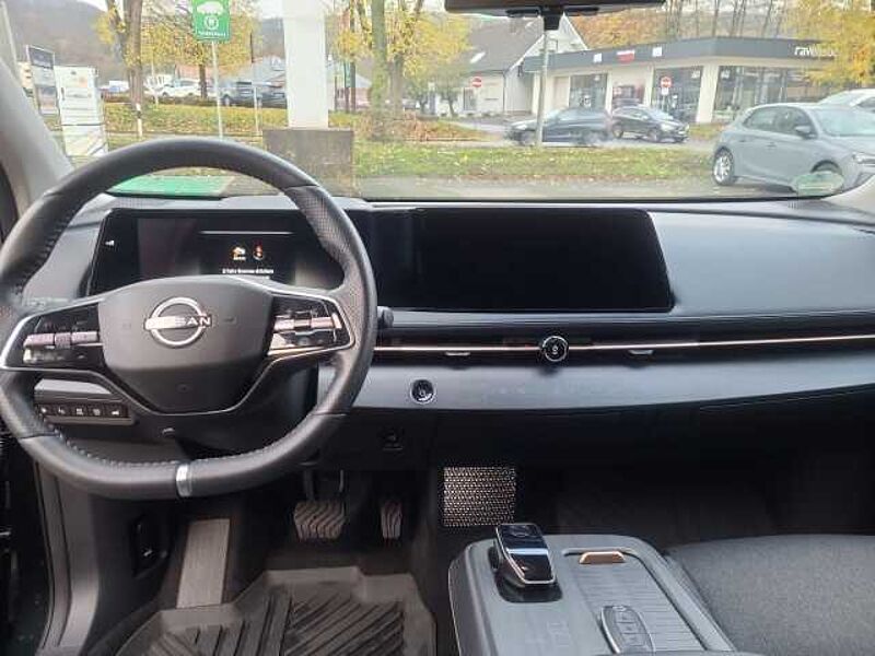 Nissan Ariya Advance Pack 87KW h HUD Navi Soundsystem Bose 360 Kamera LED El. Heckklappe Appl