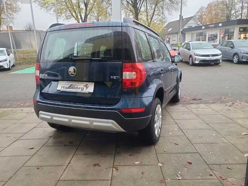 SKODA Yeti Ambition Outdoor 1.2 TSI SHZ Temp PDC Speedlimiter Alu Klima Lichtsensor