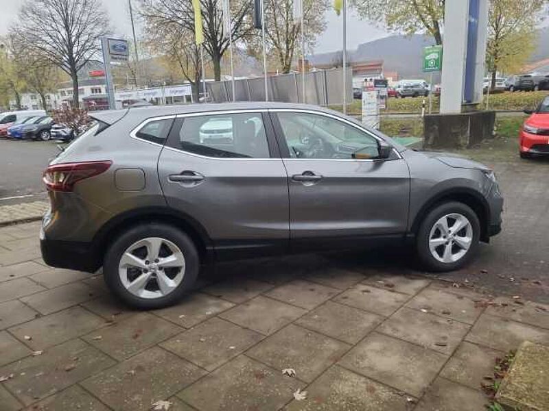 Nissan Qashqai Shiro 1.3 DIG-T EU6d Navi Mehrzonenklima DAB SHZ Spurhalteass. Fernlichtass.