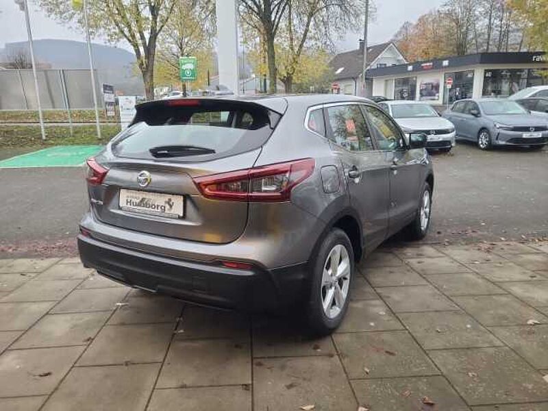 Nissan Qashqai Shiro 1.3 DIG-T EU6d Navi Mehrzonenklima DAB SHZ Spurhalteass. Fernlichtass.